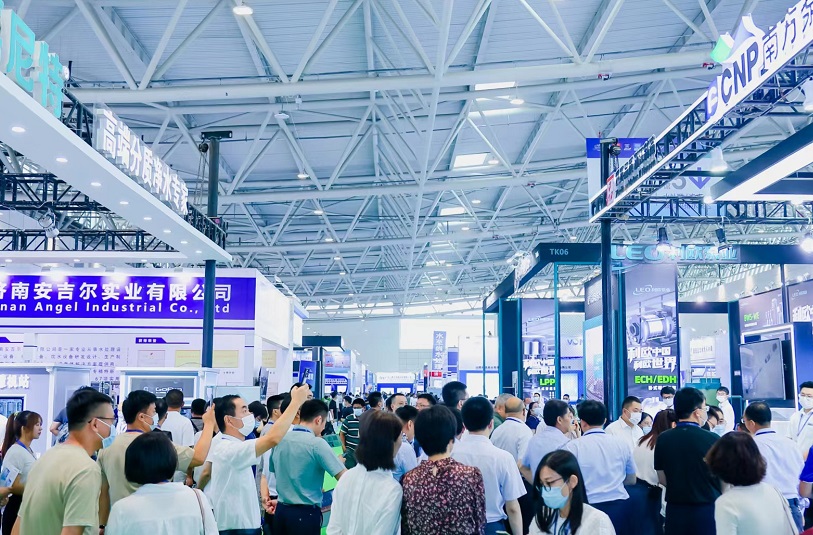 2026年南京国际水展JINNOC WATER EXPO展馆现场,专业观众参观实况