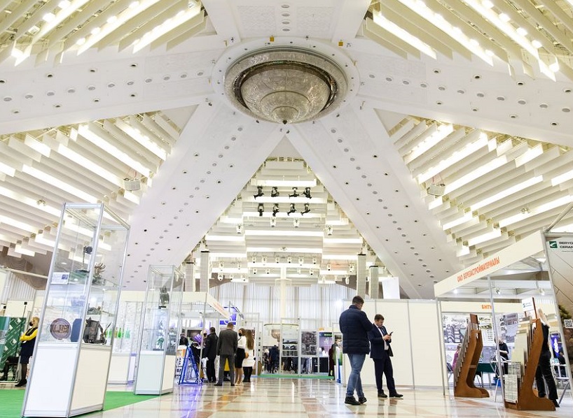 2026年白俄罗斯建筑建材、五金展览会BUDEXPO展会现场产品演示与行业交流活动