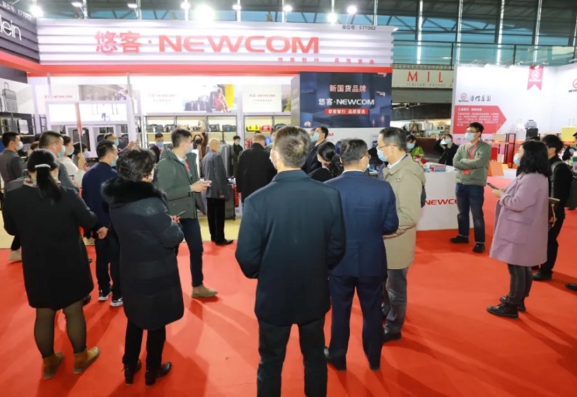 2026年广州文化产业交易会暨全球IP文创及潮玩礼品馆-华礼展CHN GIFT EXPO参展商与海外采购商展台洽谈现场
