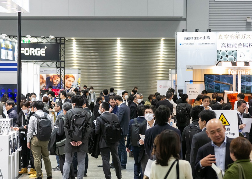 2026年日本东京曲面柔性材料展览会JFLEX Japan参展商与海外采购商展台洽谈现场