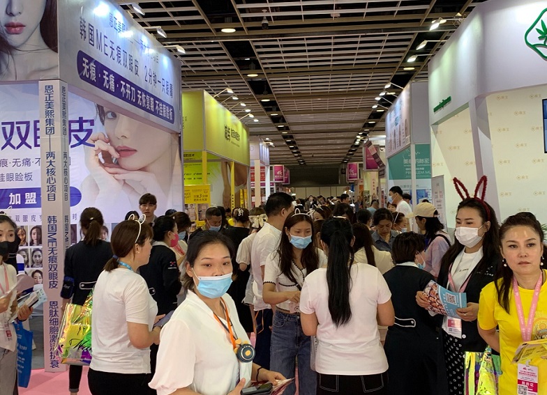2026年江苏南京美容美业博览会-南京美博会Nanjing Beauty Expo展馆现场,专业观众参观实况