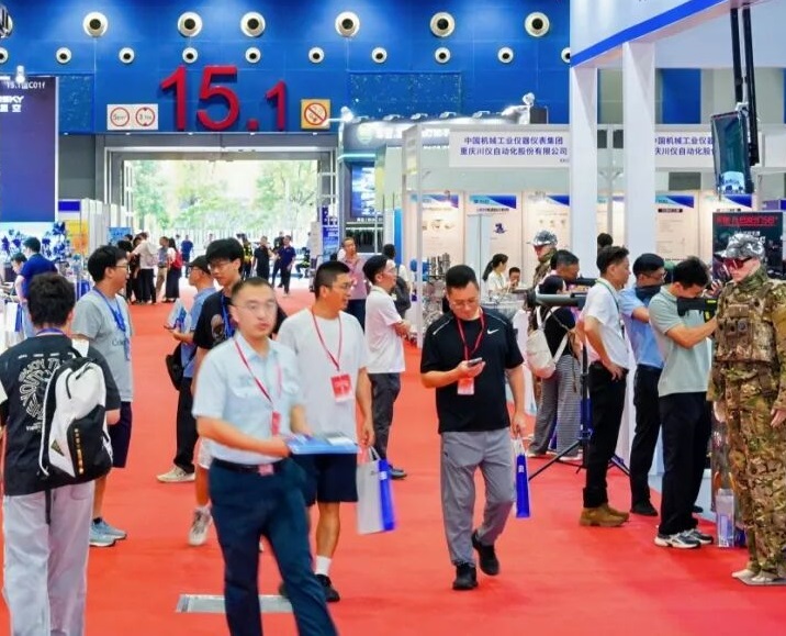 2026年广州军民两用技术装备展-广州军民展Guangzhou Military and Civilian Exhibition展馆现场，专业观众参观实况