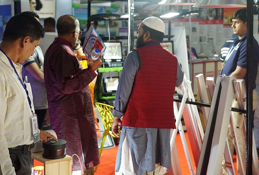 2026年孟加拉达卡照明展览会Dhaka International Lighting Expo参展商与海外采购商展台洽谈现场