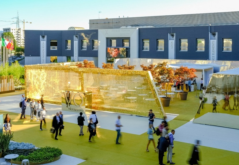 2026年意大利维琴察珠宝展秋季Vicenzaoro参展商与海外采购商展台洽谈现场