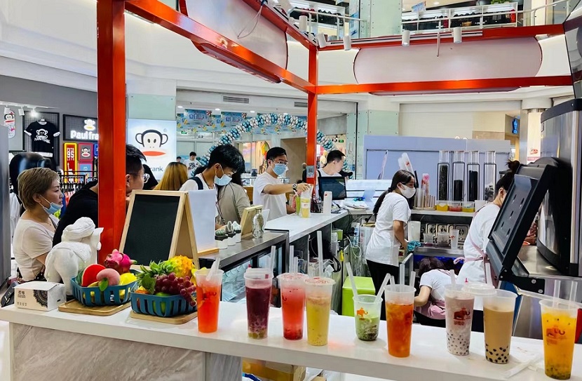 2026年北京餐饮食材预制菜产业博览会BCFEBCFE参展商与海外采购商展台洽谈现场