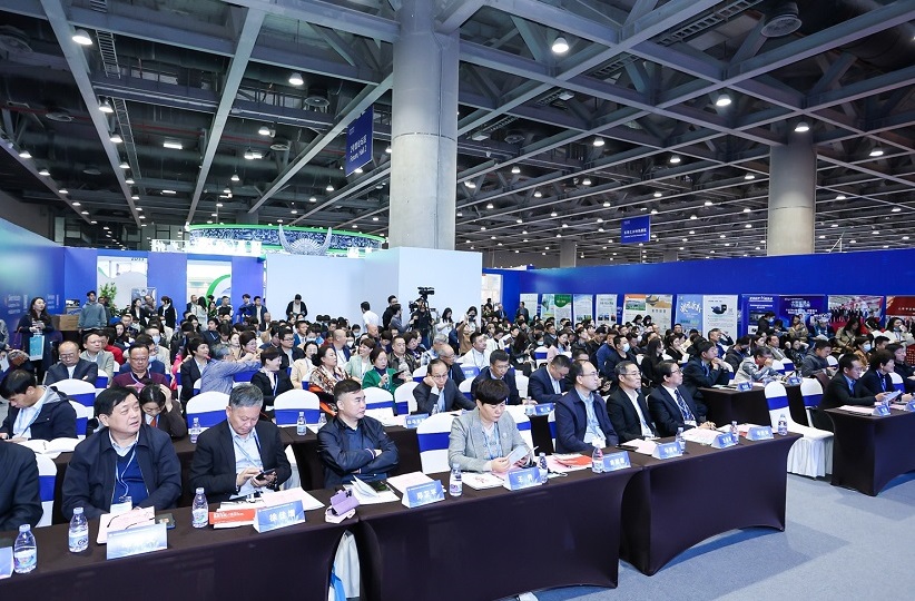 2026年广州国际老龄产业展-广州老博会SIC参展商与海外采购商展台洽谈现场