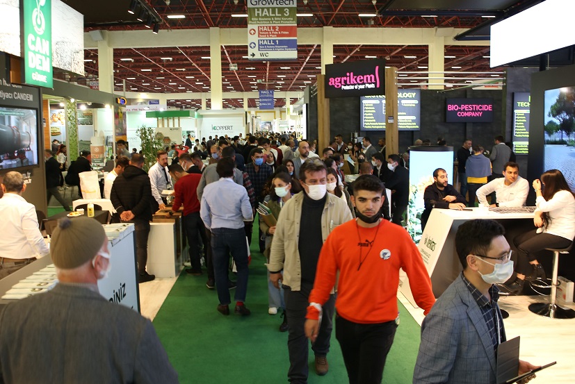 2026年土耳其温室农业展-土耳其畜牧机械展GrowTech Eurasia展馆现场，专业观众参观实况