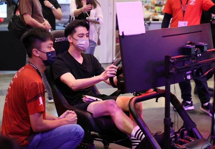 2027年香港运动休闲户外露营用品展览会Hong Kong Sports and Leisure Expo参展商与海外采购商展台洽谈现场