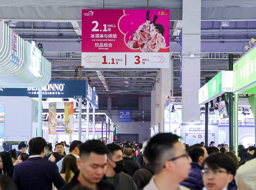 2027年上海咖啡美食文化节-上海咖啡周COFFEE FOODIE FESTIVAL参展商与海外采购商展台洽谈现场