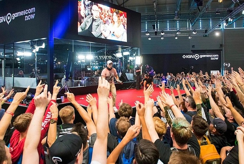 2027年德国科隆游戏展览会Gamescom参展商与海外采购商展台洽谈现场