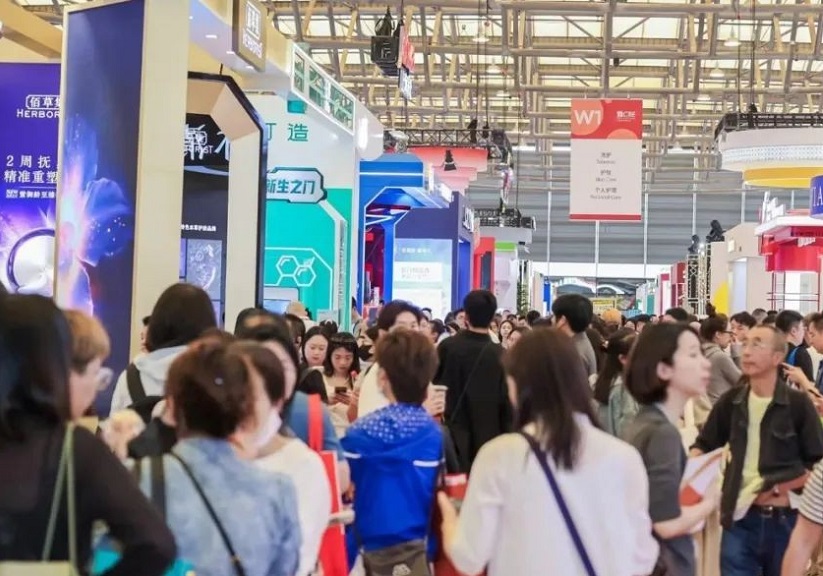 2027年中国美容博览会-上海美博会CBEChina Beauty Expo展馆内部展台环境实拍