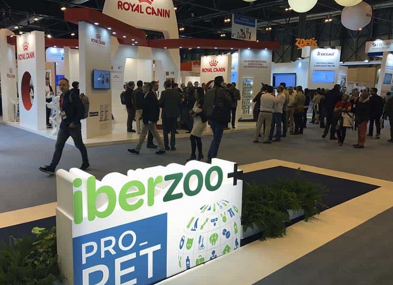 2027年西班牙马德里宠物用品展览会IBERZOO&PROPET展馆现场,专业观众参观实况