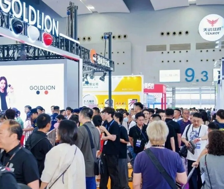 2027年广州国际台球及配套设备展览会GBE展馆现场，专业观众参观实况