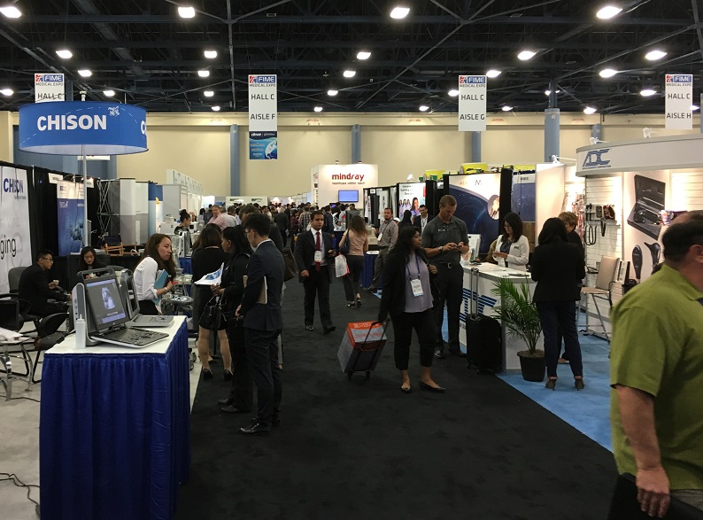 2027年美国迈阿密医疗器械展览会World Health Expo Miami展馆现场，专业观众参观实况