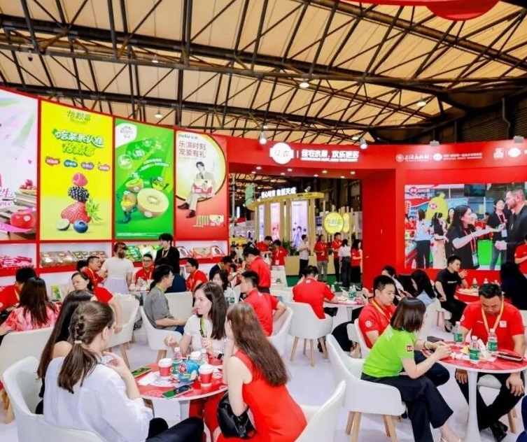 2027年中国国际水果展CHINA FRUIT展馆现场,专业观众参观实况