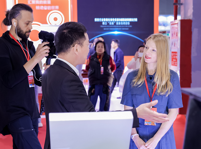2027年江西国际绿色矿业博览会Jiangxi Mining Exhibition展馆现场，专业观众参观实况