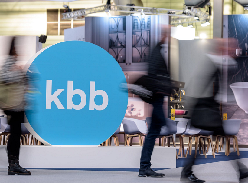 2028年英国伯明翰厨房卫浴展览会KBB Birmingham参展商与海外采购商展台洽谈现场
