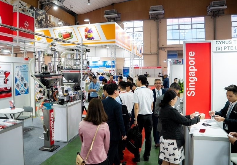 2026年越南胡志明塑料橡胶工业展览会VietnamPlas展馆现场，专业观众参观实况