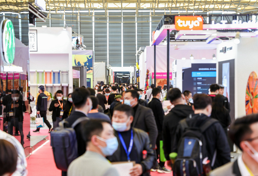 2027年上海亚洲门窗遮阳展览会R+T Asia展馆现场,专业观众参观实况