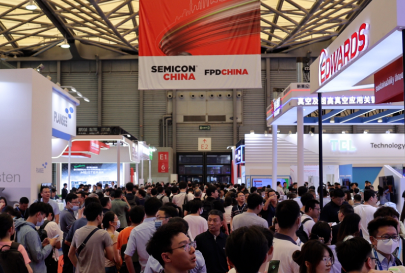 2027年上海国际半导体展览会SEMICONSEMICON CHINA展馆内部展台环境实拍