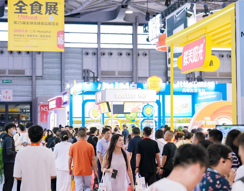 2027年杭州全食展-杭州全球高端食品展ALL FOOD参展商与海外采购商展台洽谈现场
