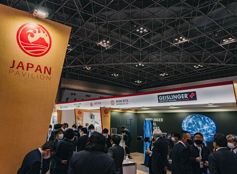 2028年日本东京海事展览会SEA JAPAN展馆现场，专业观众参观实况