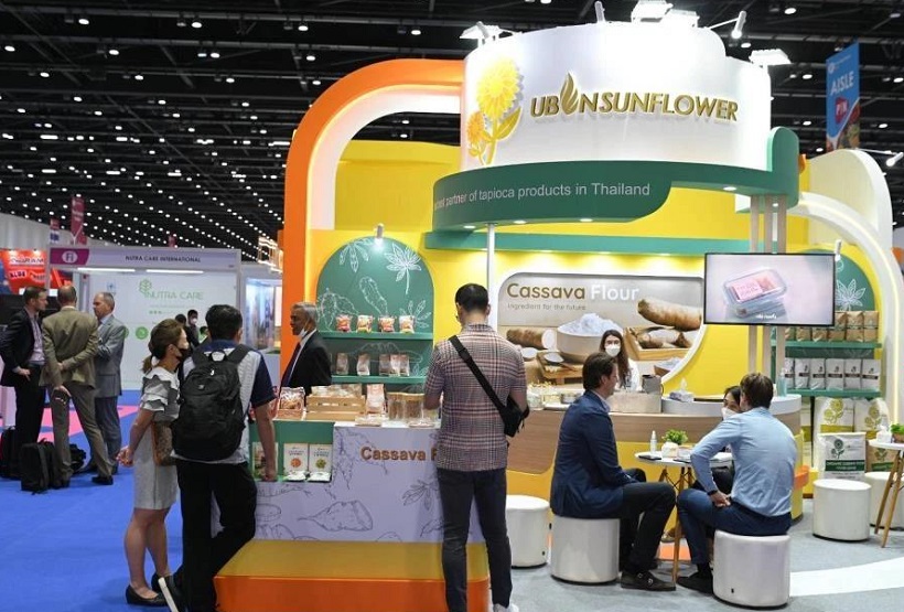 2027年泰国曼谷食品配料展览会Fi Asia Thailand参展商与海外采购商展台洽谈现场
