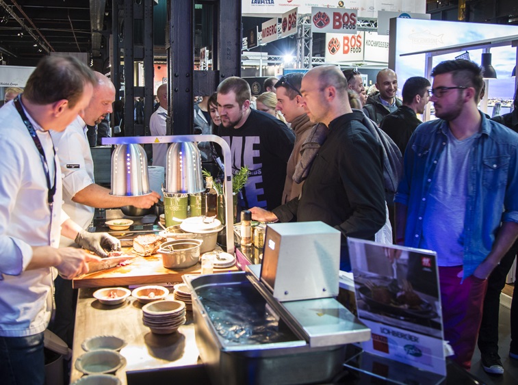 2026年波兰糖果、冰淇淋、咖啡和烘焙展览会Warsaw Sweet Tech参展商与海外采购商展台洽谈现场