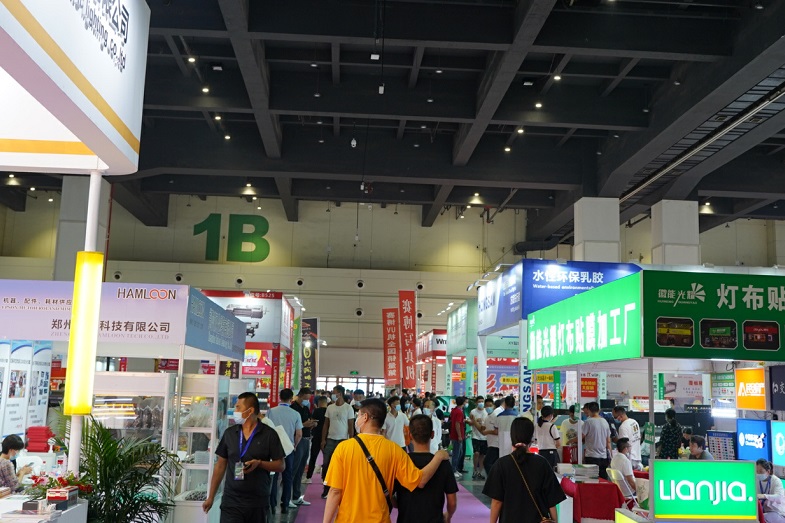 2027年郑州中原广告展Zhengzhou Advertising Exhibition行业机械设备展品展台实拍
