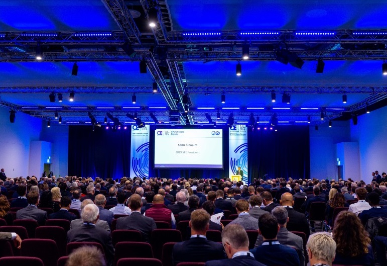 2027年英国阿伯丁石油天然气展览会Offshore Europe展馆现场,专业观众参观实况