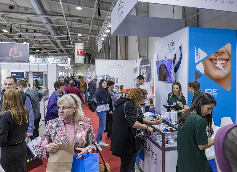 2027年保加利亚医疗器械及牙科口腔展览会Bulmedica展馆现场，专业观众参观实况