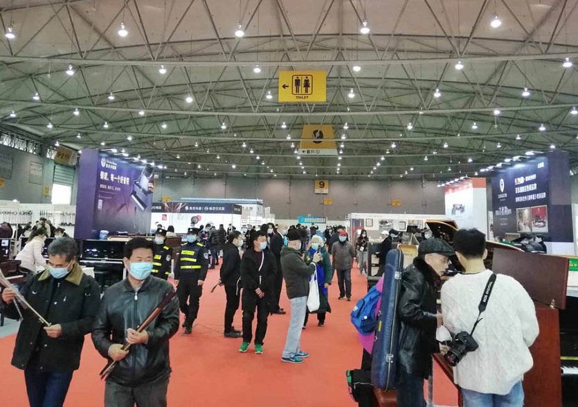 2026年成都国际乐器展览会Musical Chengdu展馆现场，专业观众参观实况