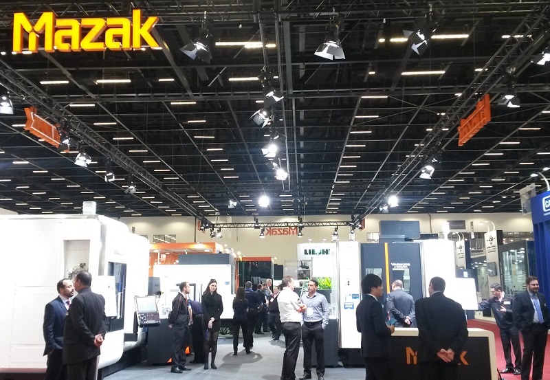 2027年巴西圣保罗工业、机床、自动化机器人展览会EXPOMAFE参展商与海外采购商展台洽谈现场