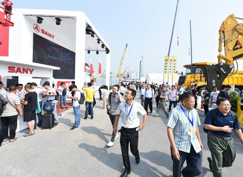 2027年北京国际工程机械展BICESBICES展馆内部展台环境实拍