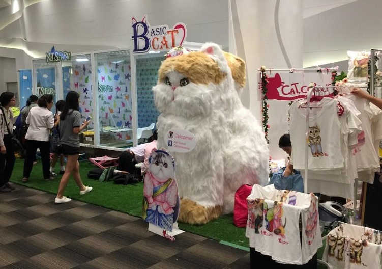 2027年泰国曼谷猫展Thailand Cat Lovers Fair参展商与海外采购商展台洽谈现场