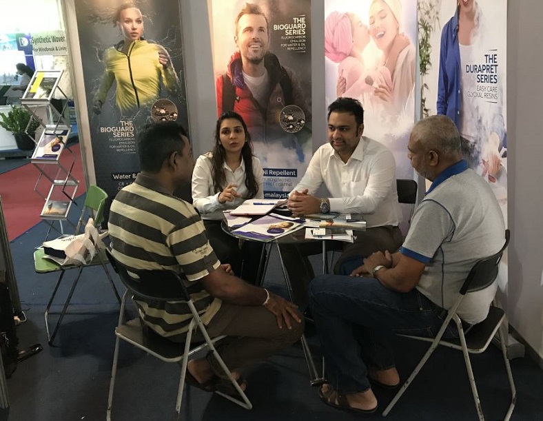 2027年斯里兰卡纺织面料、纱线展览会CIFSColombo International Yarn & Fabric Show参展商与海外采购商展台洽谈现场