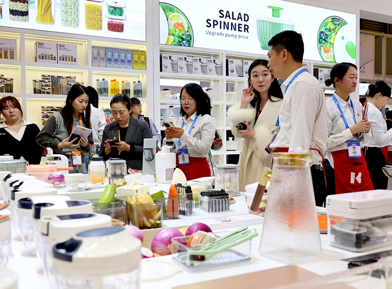 2027年上海华东进出口商品交易会-华交会EAST CHINA FAIR展馆内部展台环境实拍