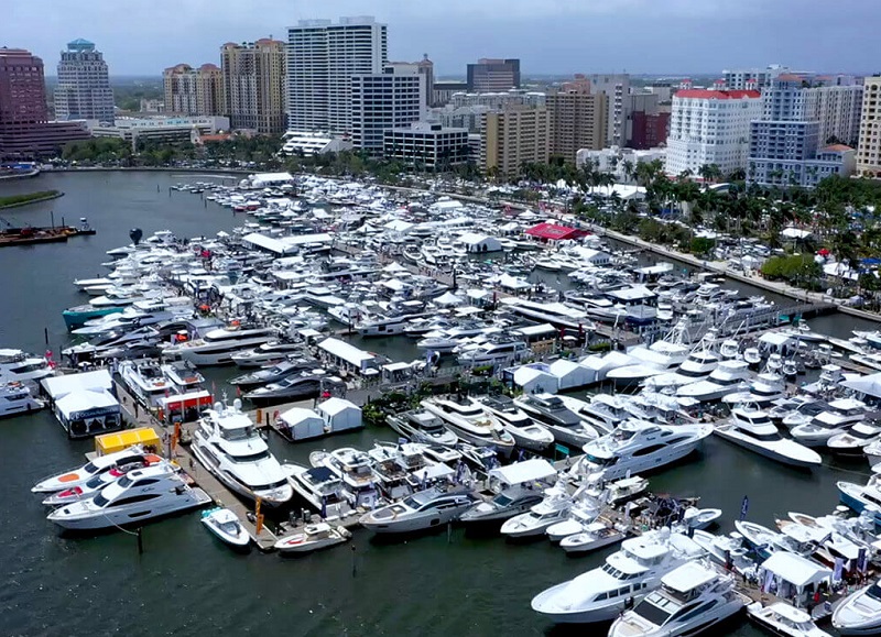 2027年美国佛罗里达游艇展览会PBIBSPalm Beach International Boat Show展馆内部展台环境实拍