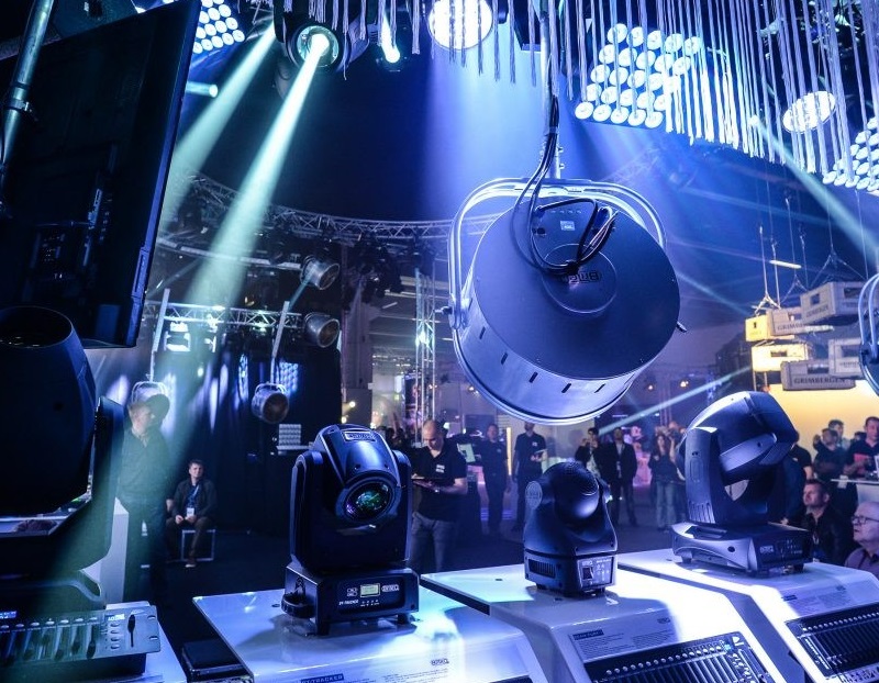 2026年泰国曼谷专业灯光音响展览会Prolight+Sound Bangkok参展商与海外采购商展台洽谈现场
