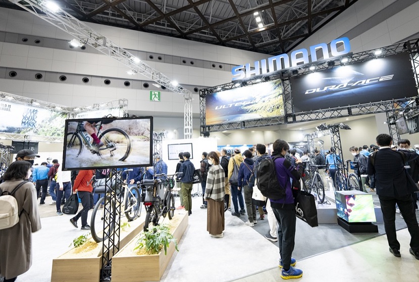 2026年日本东京自行车展览会CYCLE MODE TOKYO参展商与海外采购商展台洽谈现场