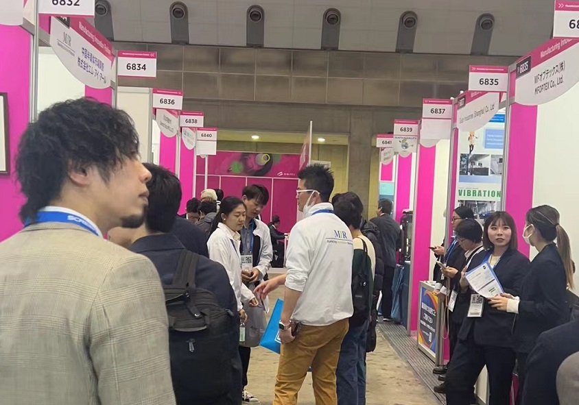2026年日本东京半导体展览会 SEMICONSEMICON JAPAN参展商与海外采购商展台洽谈现场