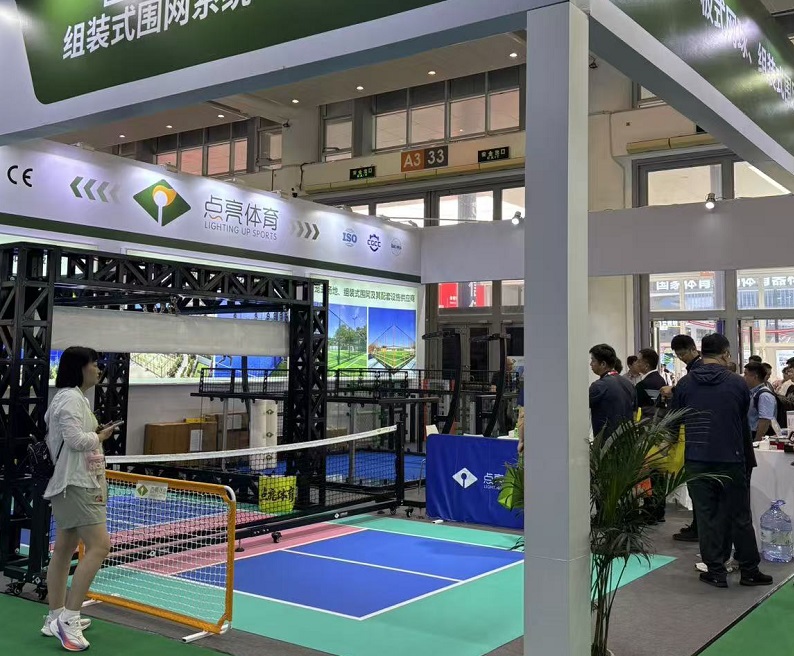 2027年中国成都国际体育用品博览会-中国体博会China Sport Show参展商与海外采购商展台洽谈现场