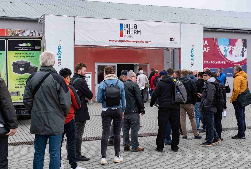 2026年捷克布拉格暖通制冷卫浴展览会Aqua-therm Praha展馆现场，专业观众参观实况