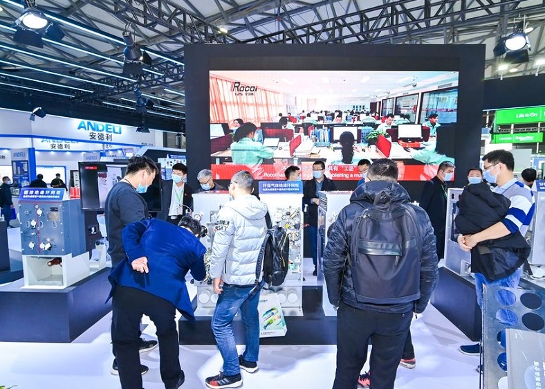 2026年上海国际电力设备及技术展览会EP Shanghai展馆现场，专业观众参观实况