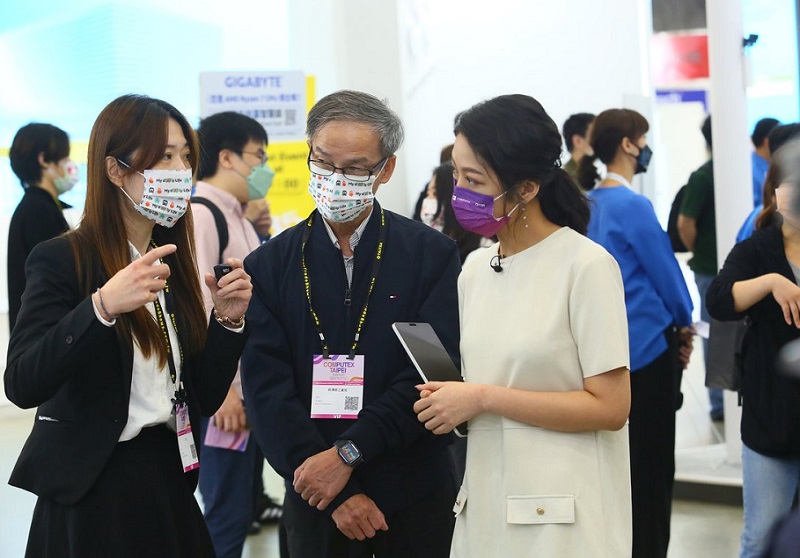2027年台北电脑展TAIWAN COMPUTEX展馆现场,专业观众参观实况