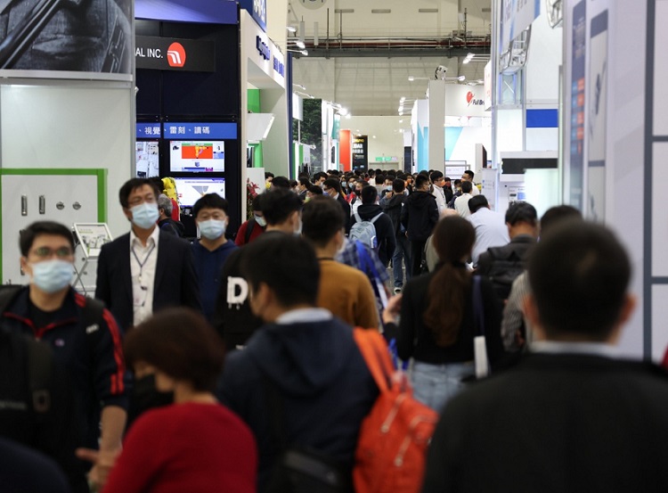 2026年台湾机器人展览会TAIROS展馆现场，专业观众参观实况
