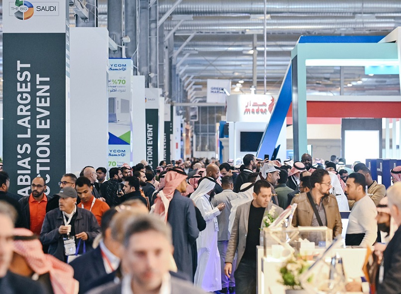2027年沙特利雅得玻璃、铝工业展览会Glass & Aluminum + Windoorex展馆现场,专业观众参观实况