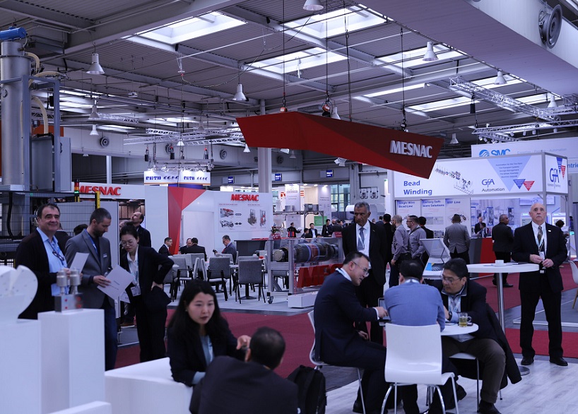 2027年德国汉诺威轮胎技术展览会Tire Technology Expo参展商与海外采购商展台洽谈现场