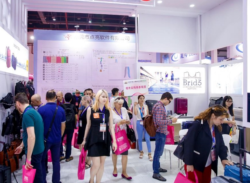 2027年中国（上海）国际箱包展览会SHANGHAI BAG SHOW展馆内部展台环境实拍