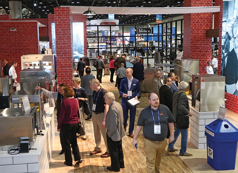 2027年美国食品加工及包装机械展览会The NAFEM Show展馆现场,专业观众参观实况